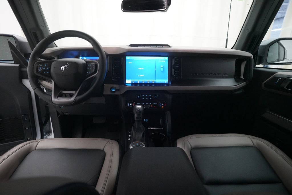 Used 2023 Ford Bronco Wildtrak AWD/4WD image 5