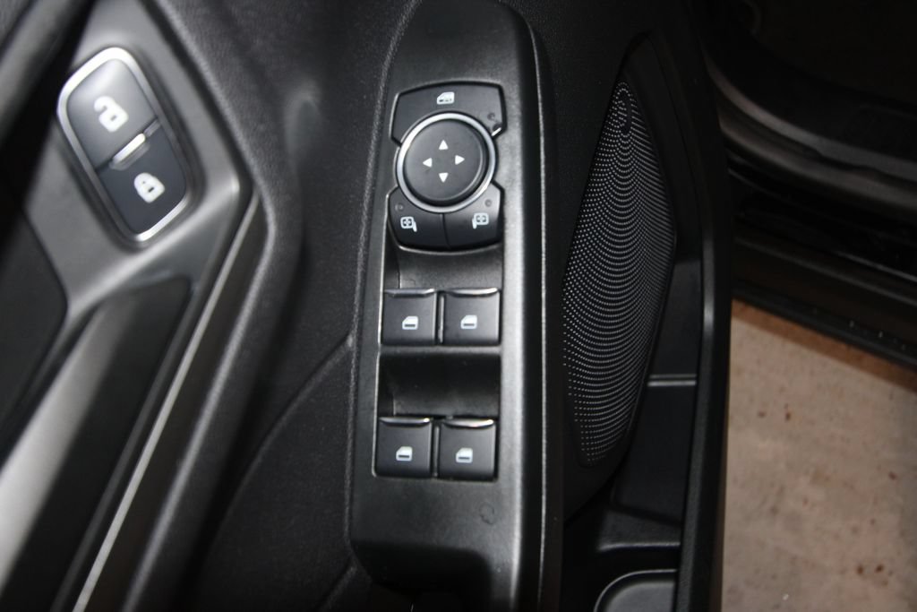 Used 2023 Ford Escape Active AWD/4WD image 6