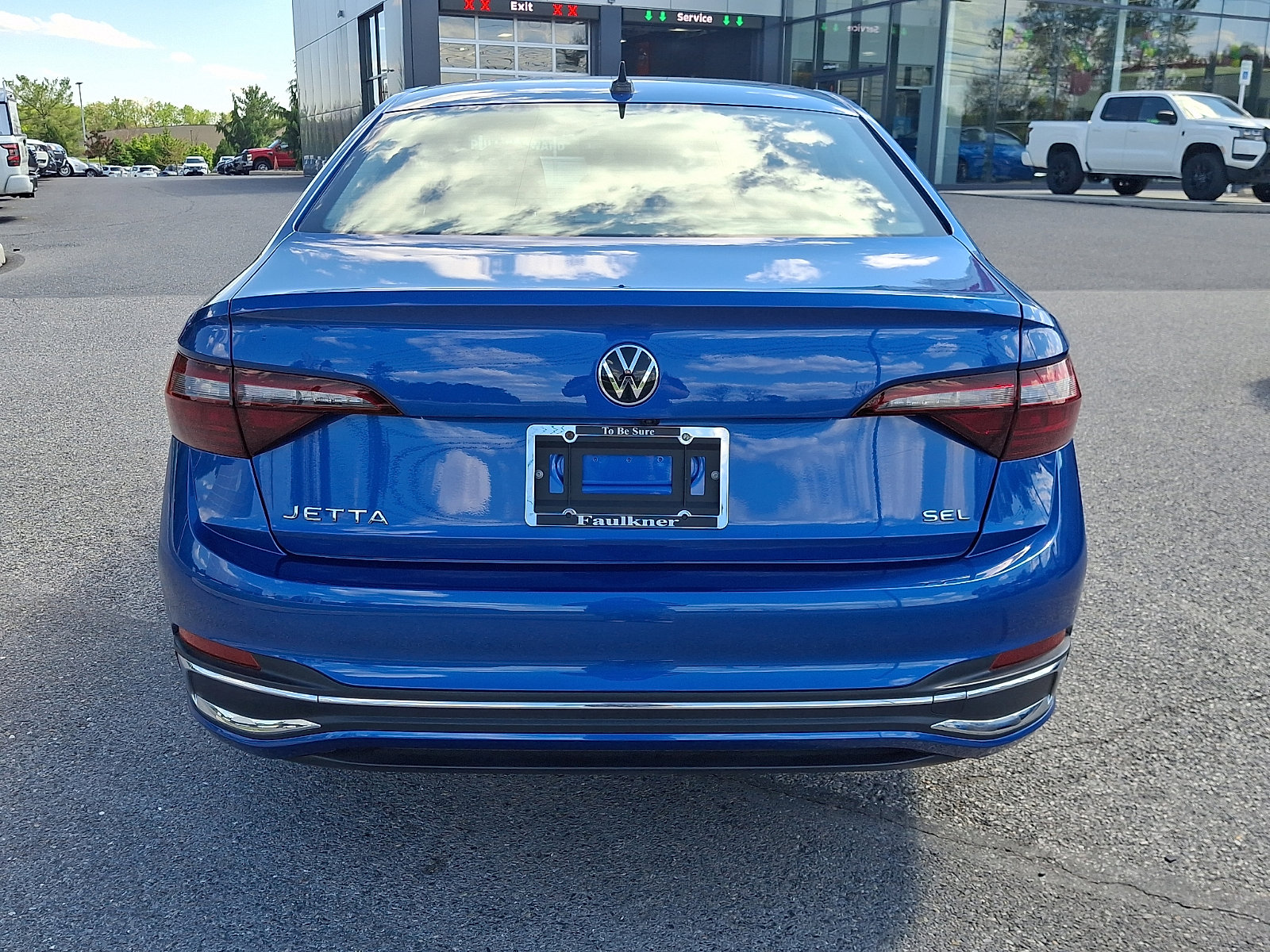 Used 2024 Volkswagen Jetta SEL FWD image 6