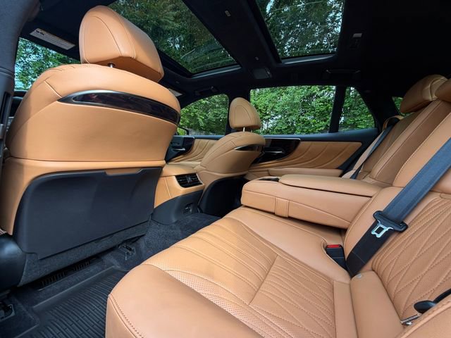 Certified 2024 Lexus LS 500 AWD image 40