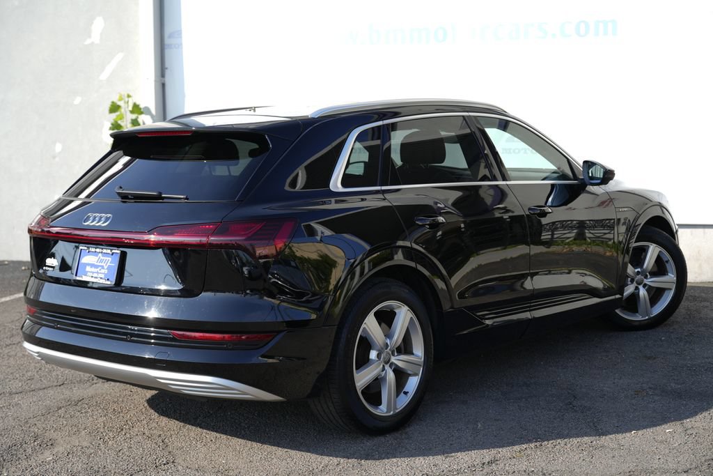 Used 2019 Audi e-tron Prestige AWD/4WD image 3
