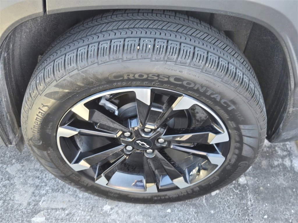 Used 2025 Chevrolet Equinox RS w/ Safety and Technology Package image 6