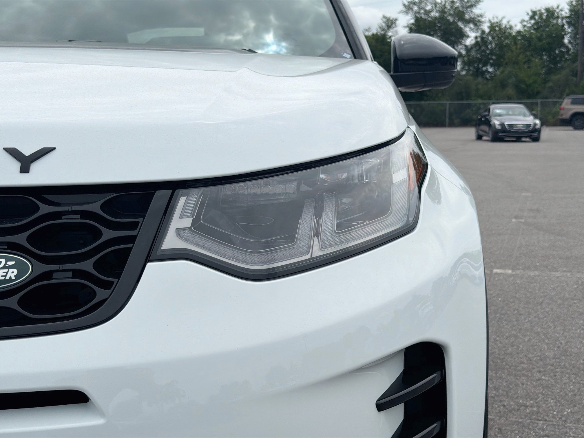 New 2026 Land Rover Discovery Sport Landmark AWD/4WD image 9