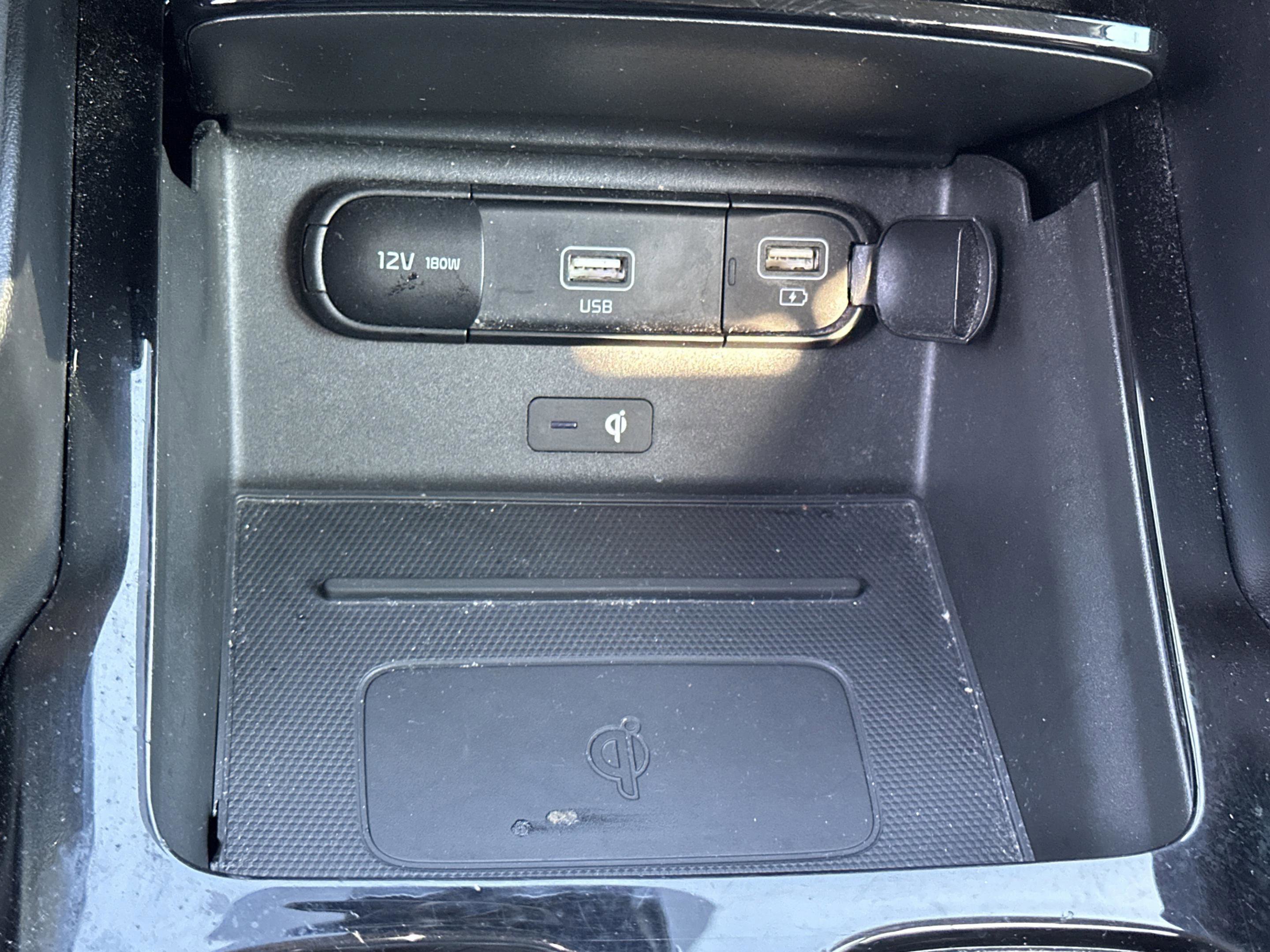 Used 2022 Kia Telluride EX w/ EX Premium Package image 21