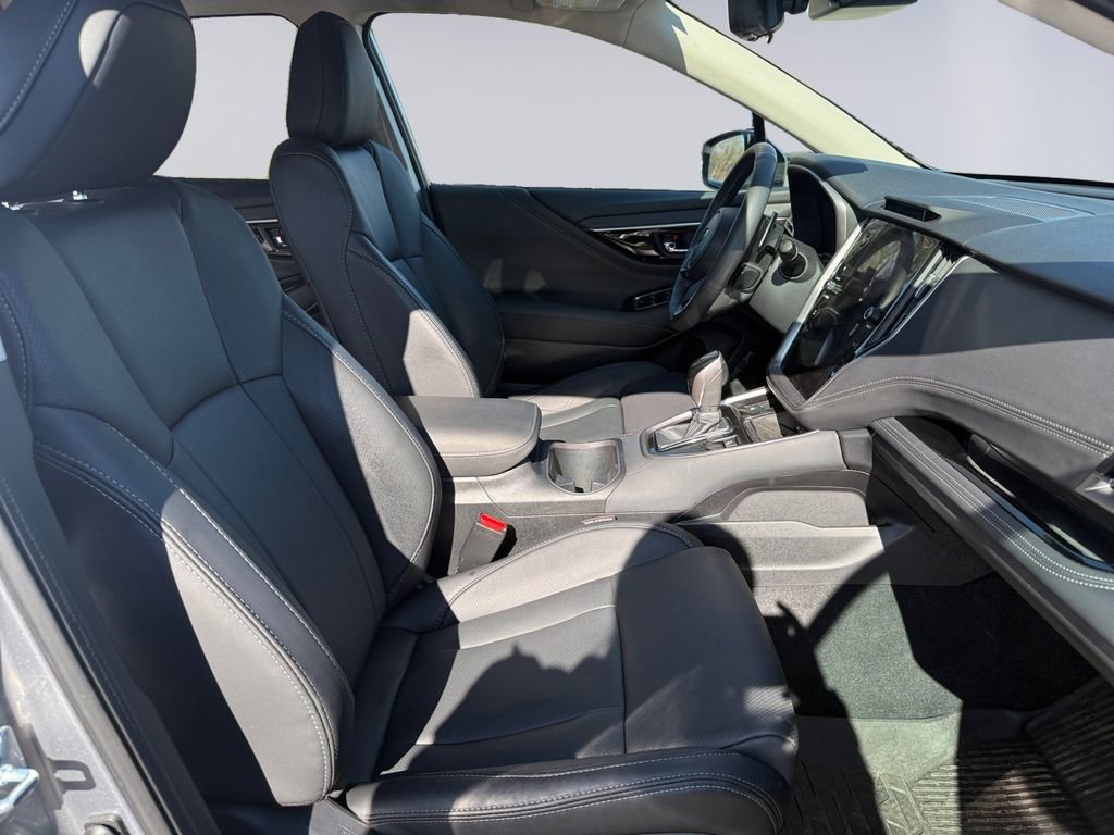 Used 2025 Subaru Outback Touring w/ Tech Package 3 image 17
