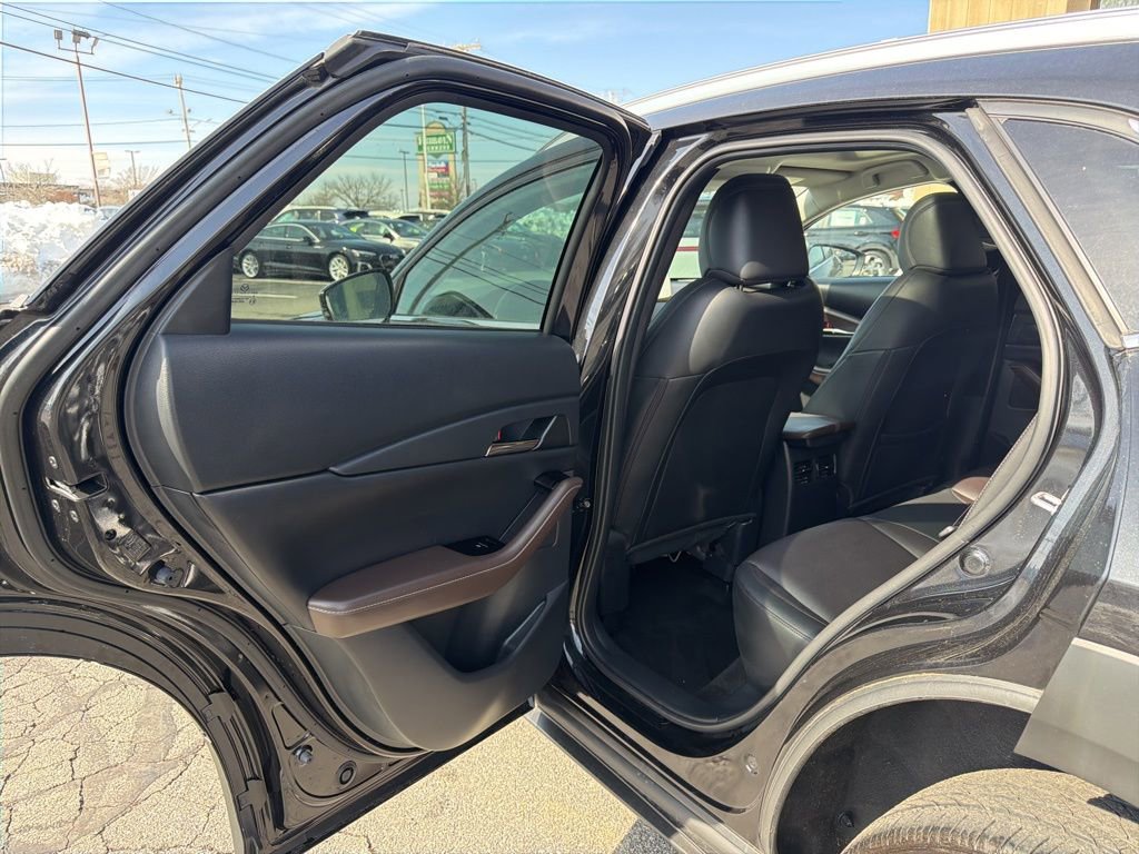 Used 2023 MAZDA CX-30 AWD 2.5 S w/ Premium Package image 31