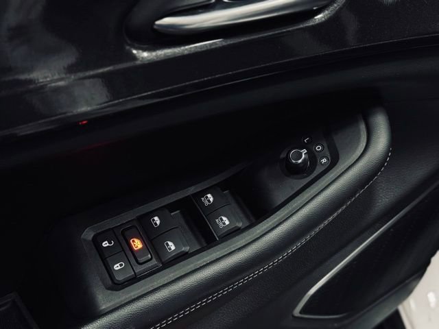 Used 2022 Jeep Grand Cherokee Altitude image 13