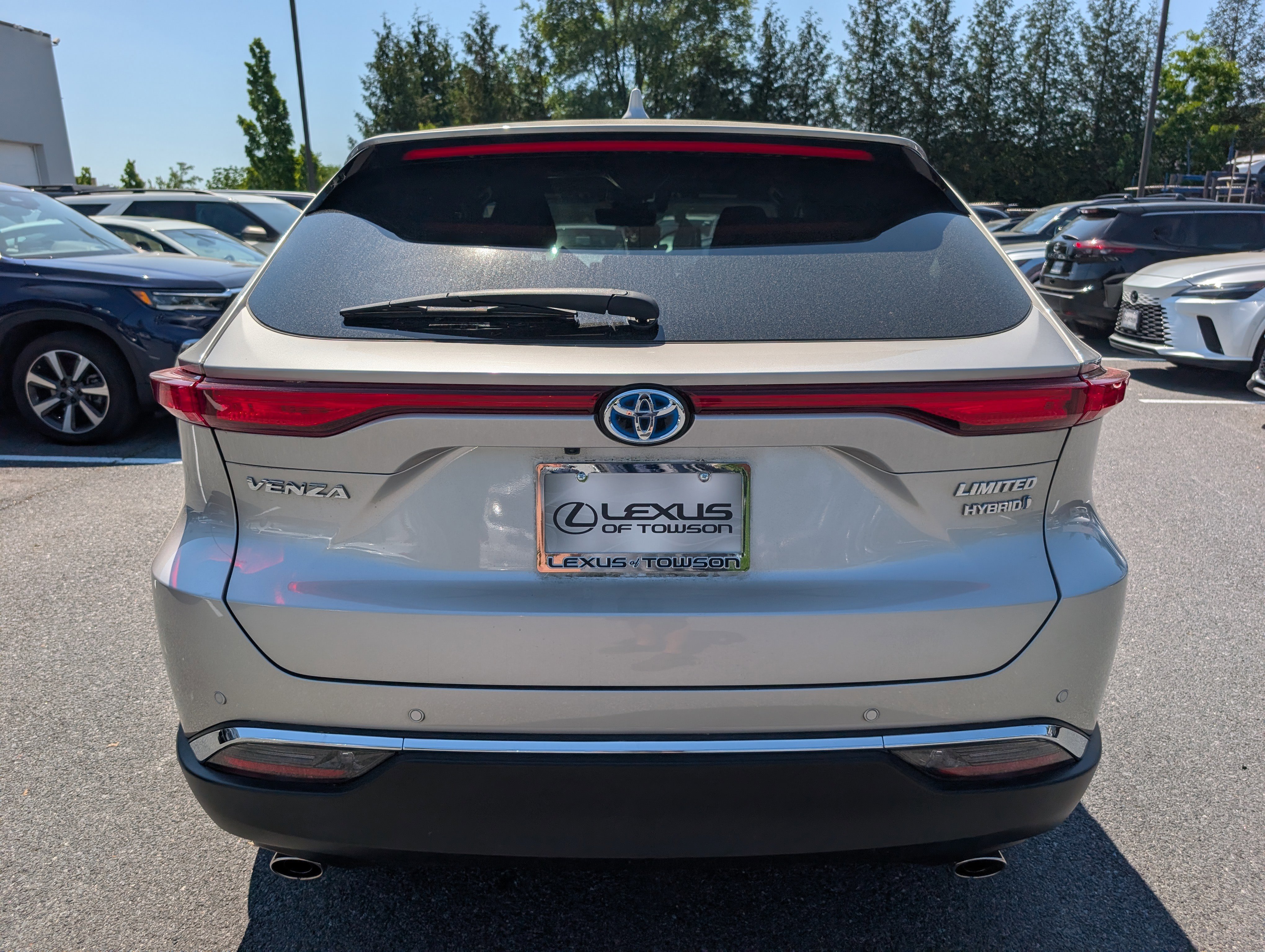 Used 2021 Toyota Venza Limited w/ Advanced Technology Package AWD/4WD image 4