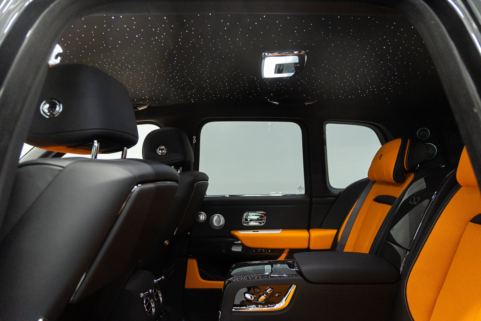 New 2027 Rolls-Royce Cullinan Black Badge AWD/4WD image 50