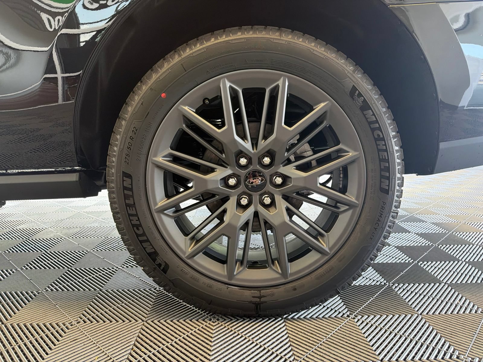 New 2027 Ford Expedition Platinum w/ Stealth Appearance Package AWD/4WD image 8