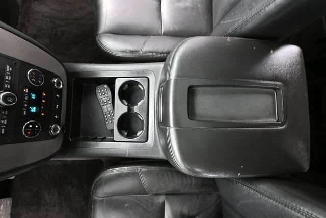 Used 2012 GMC Yukon XL SLT w/ SLT-2 Equipment Package AWD/4WD image 32