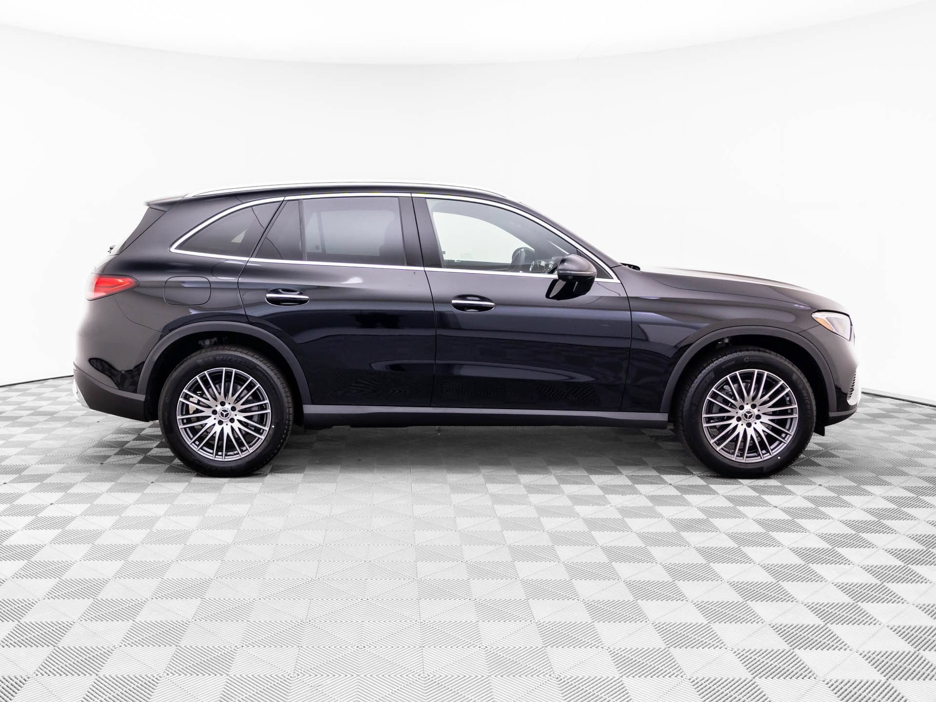 New 2026 Mercedes-Benz GLC 300 4MATIC image 6