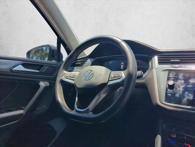 Used 2023 Volkswagen Tiguan SE FWD image 28