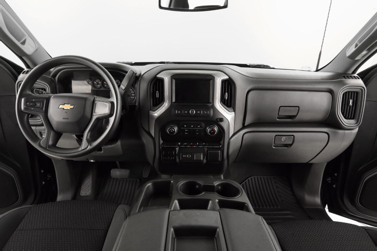 Used 2022 Chevrolet Silverado 2500 Custom w/ Custom Value Package image 13