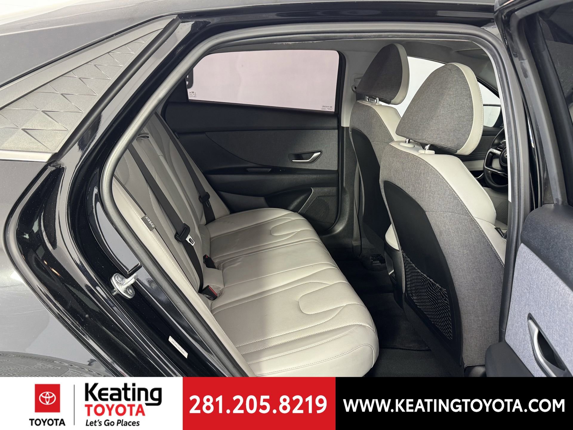 Used 2025 Hyundai Elantra Limited image 18