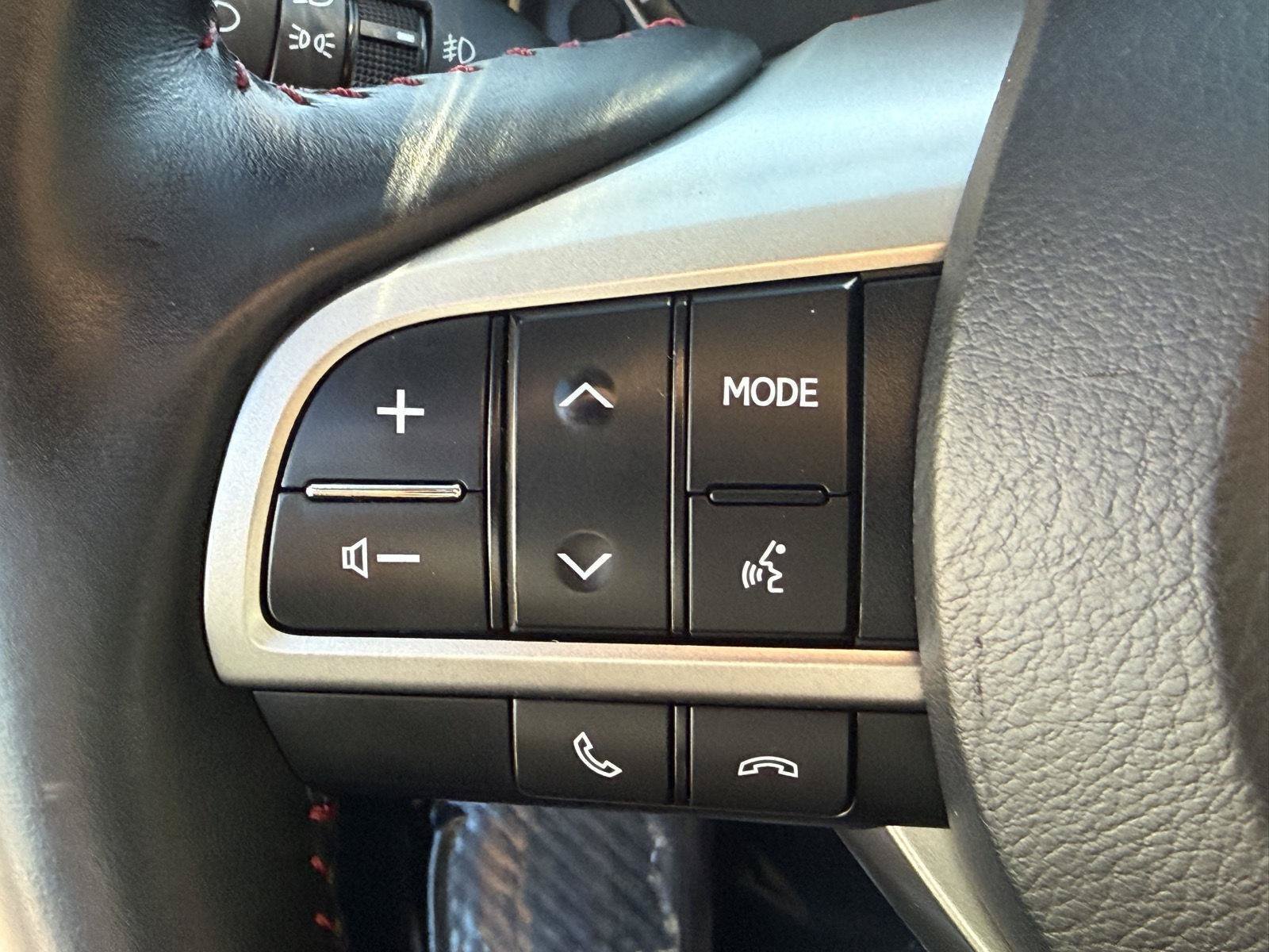 Used 2019 Lexus RX 450hL Luxury w/ Accessory Package AWD/4WD image 17