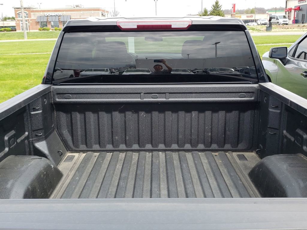 Used 2023 Chevrolet Silverado 1500 LT image 5