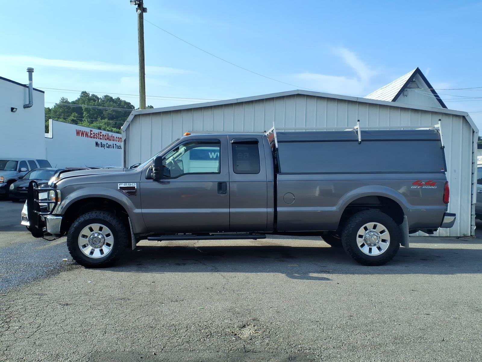 Used 2008 Ford F250 XLT AWD/4WD image 2
