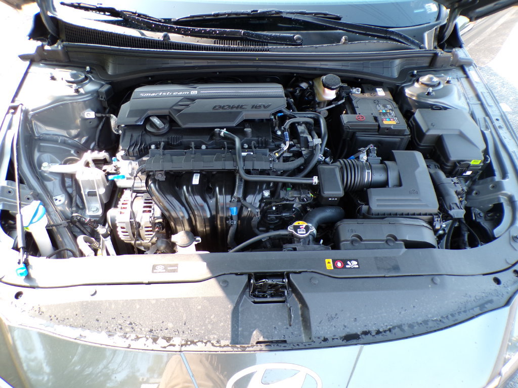 New 2026 Hyundai Elantra SEL Sport Premium FWD image 33