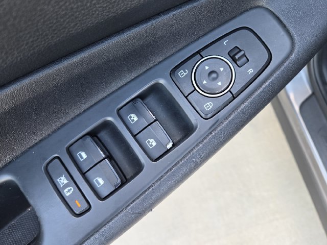 Used 2019 Hyundai Santa Fe SEL FWD image 27