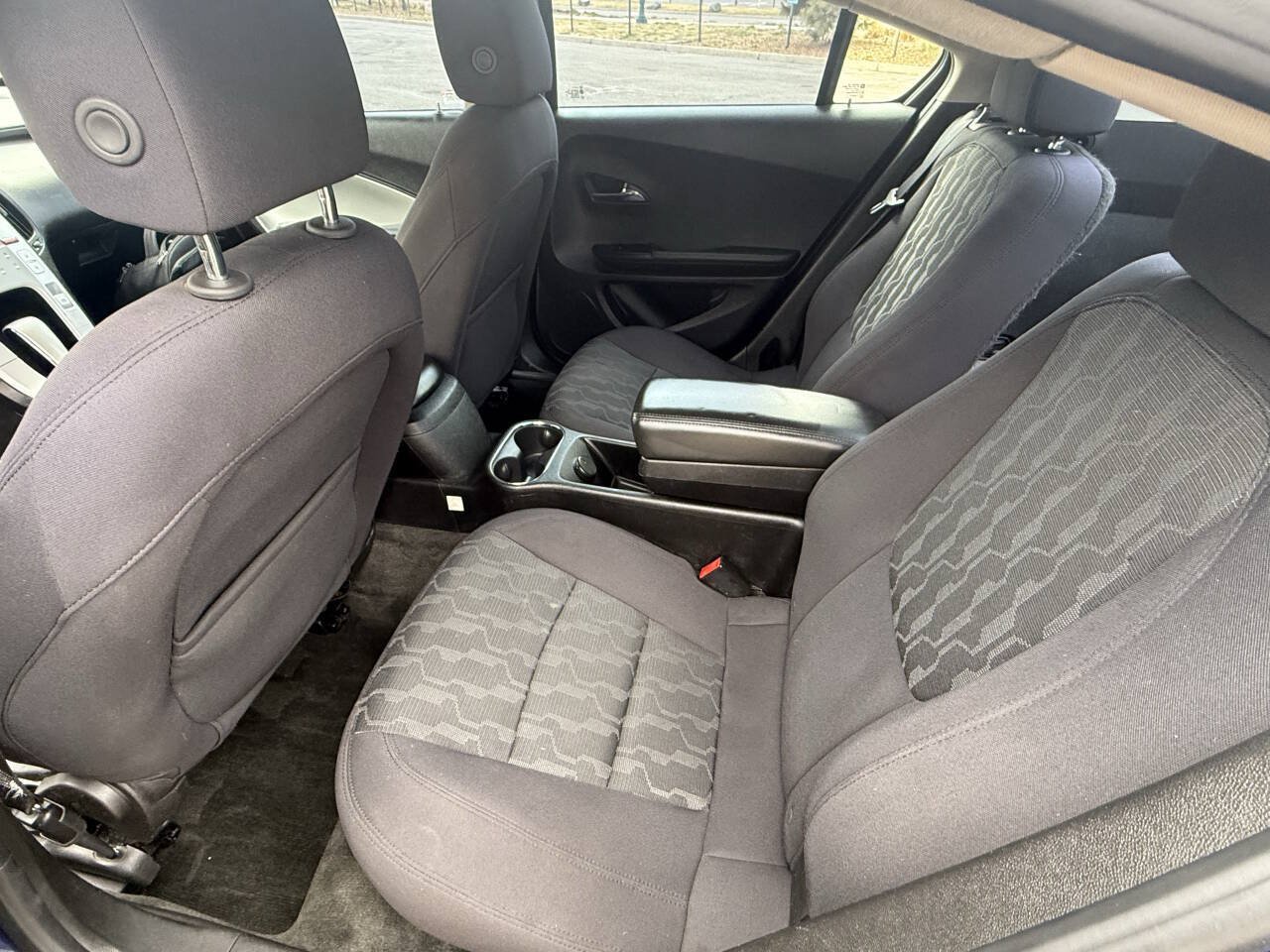 Used 2013 Chevrolet Volt FWD image 17