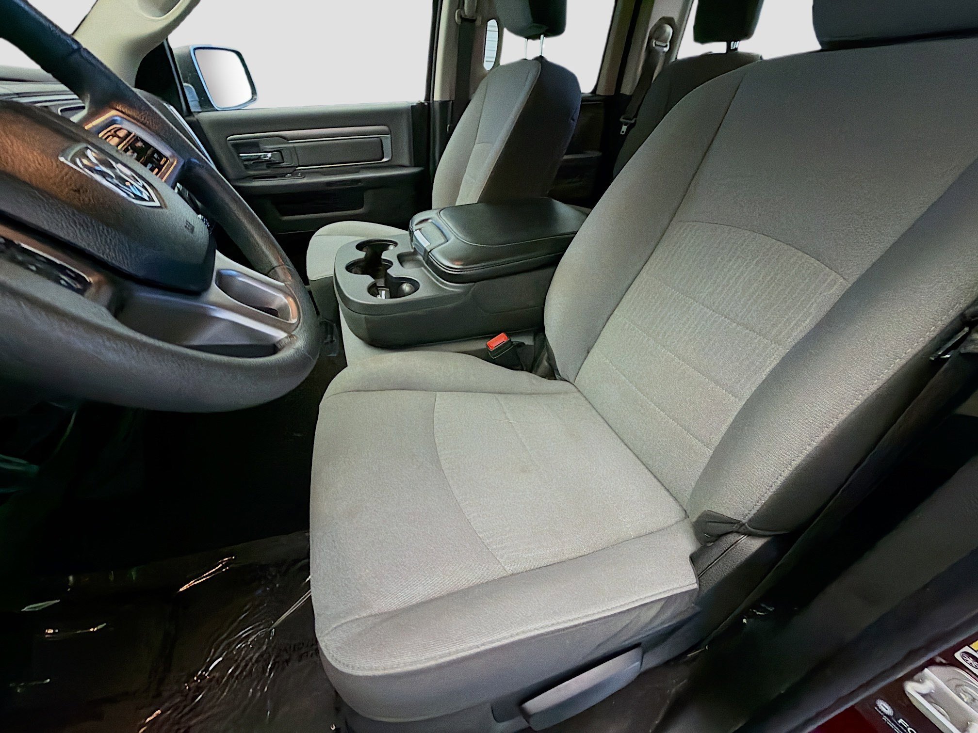 Used 2024 RAM 1500 Classic SLT AWD/4WD image 11