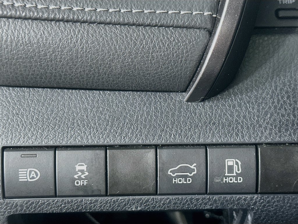 Used 2024 Toyota Camry SE FWD image 23