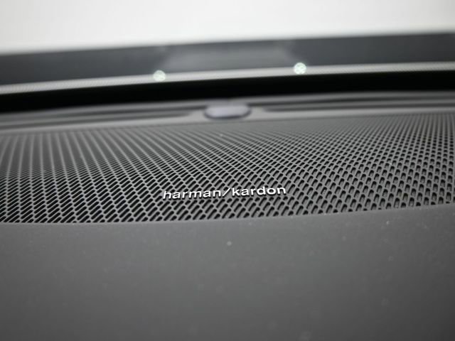 Used 2023 Volvo XC90 T8 Ultimate w/ Protection Package image 32