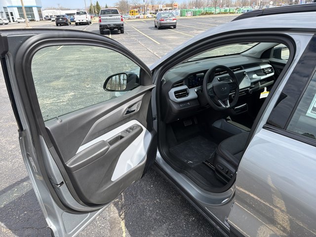 New 2027 Chevrolet Bolt RS FWD image 9