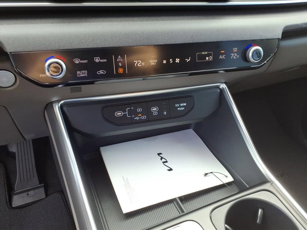 New 2026 Kia Carnival EX image 23