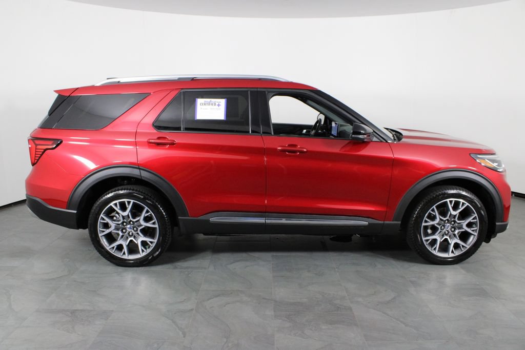 Used 2025 Ford Explorer Platinum w/ Ultimate Package AWD/4WD image 12