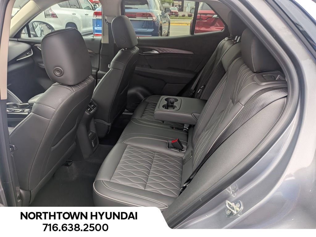 Used 2021 Buick Envision Avenir AWD/4WD image 34