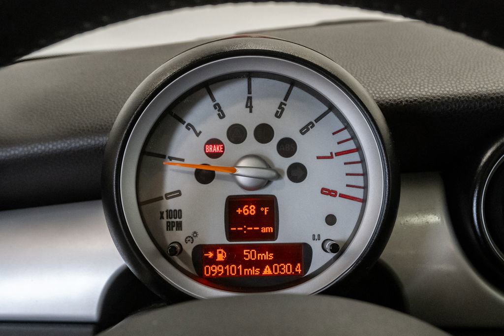 Used 2009 MINI Cooper Hardtop FWD image 13