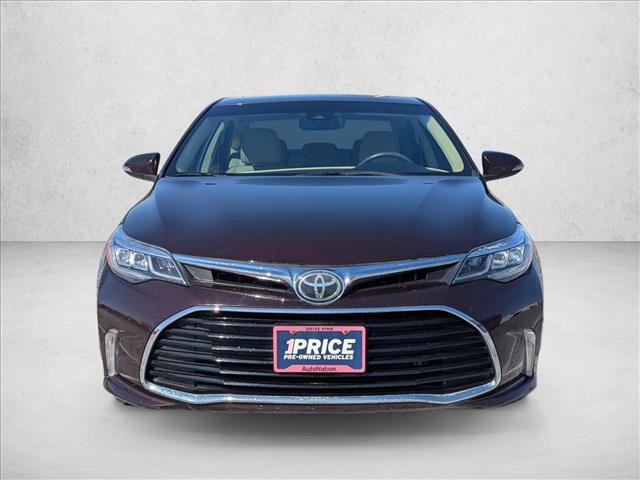 Used 2017 Toyota Avalon Touring image 2
