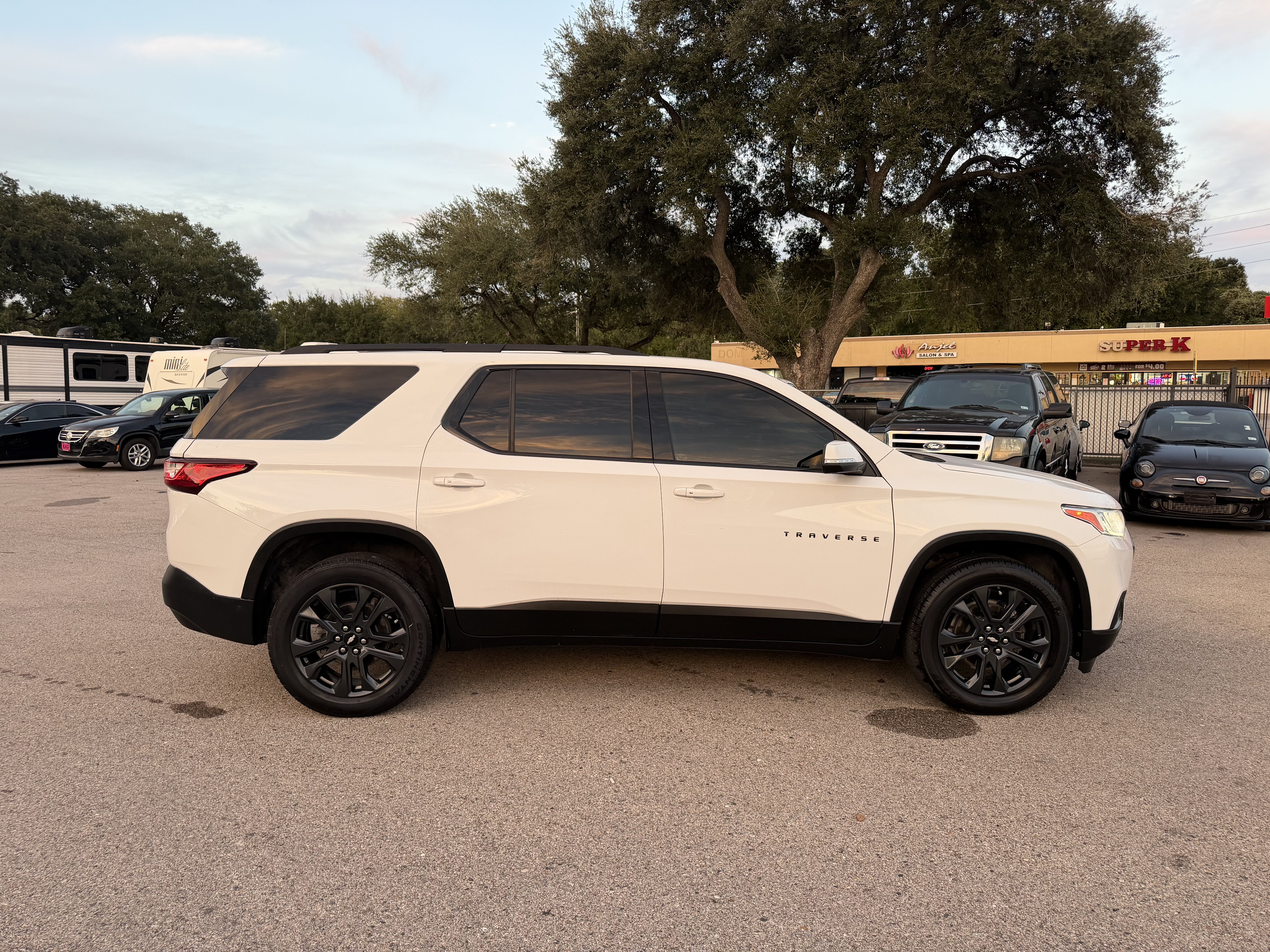 Used 2021 Chevrolet Traverse RS FWD image 6