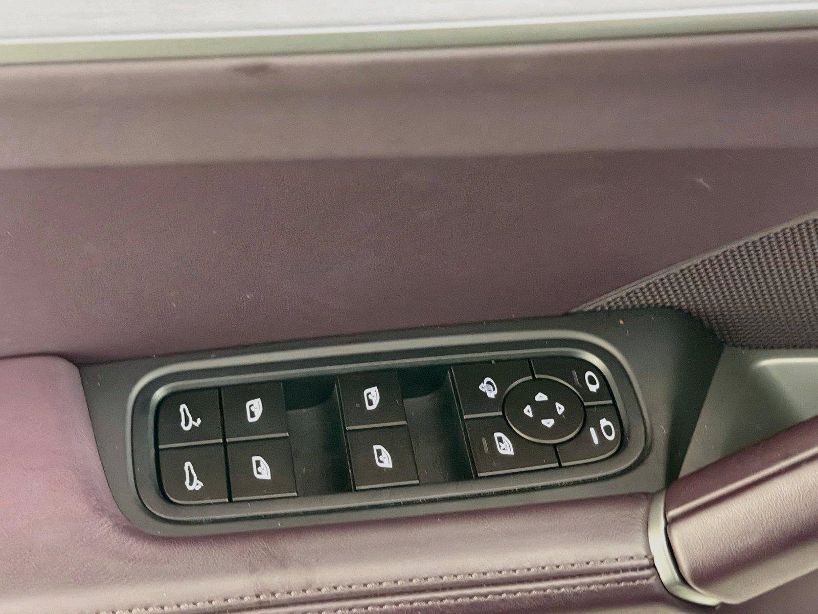 Certified 2026 Porsche Cayenne AWD/4WD image 31