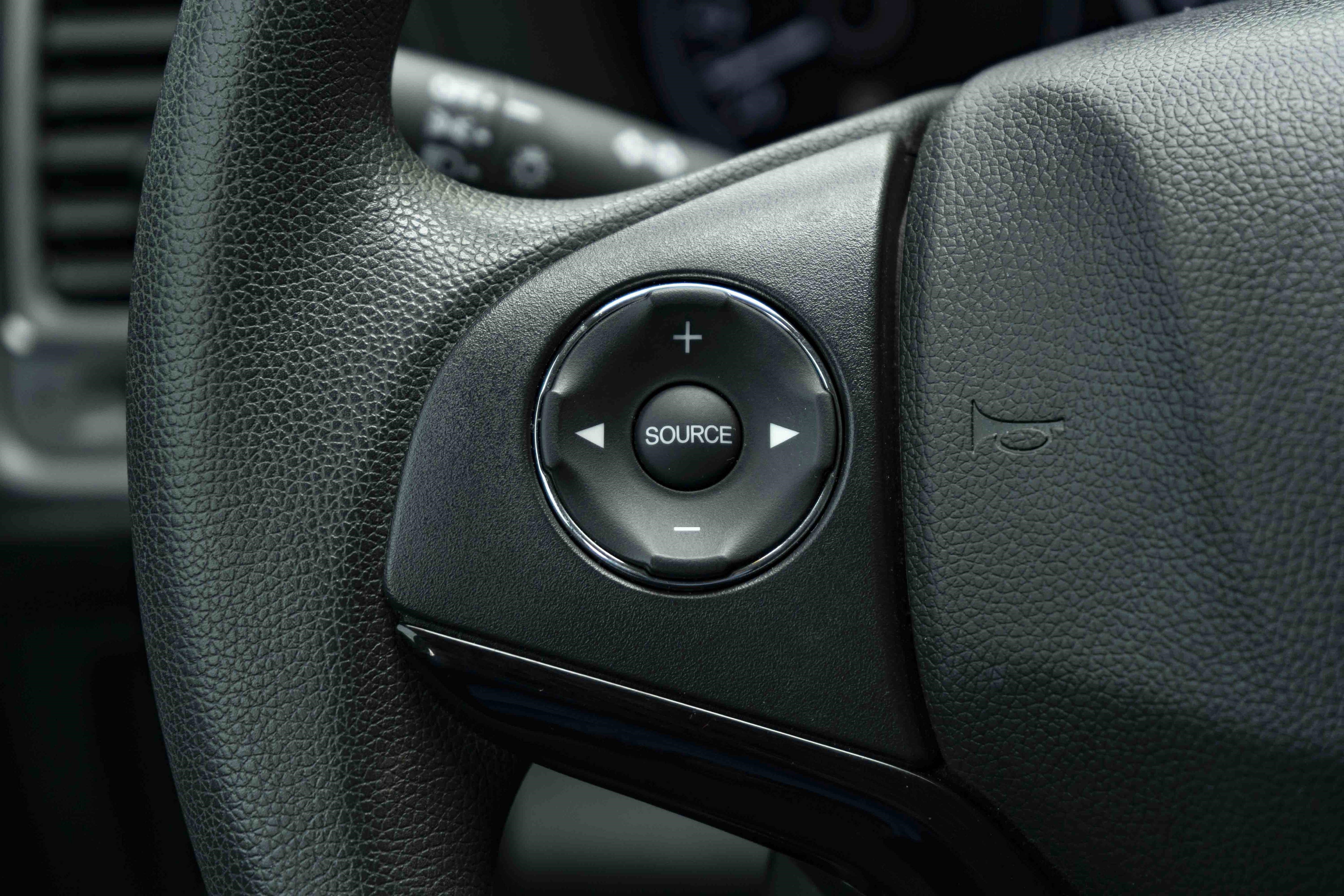 Used 2022 Honda HR-V LX image 19