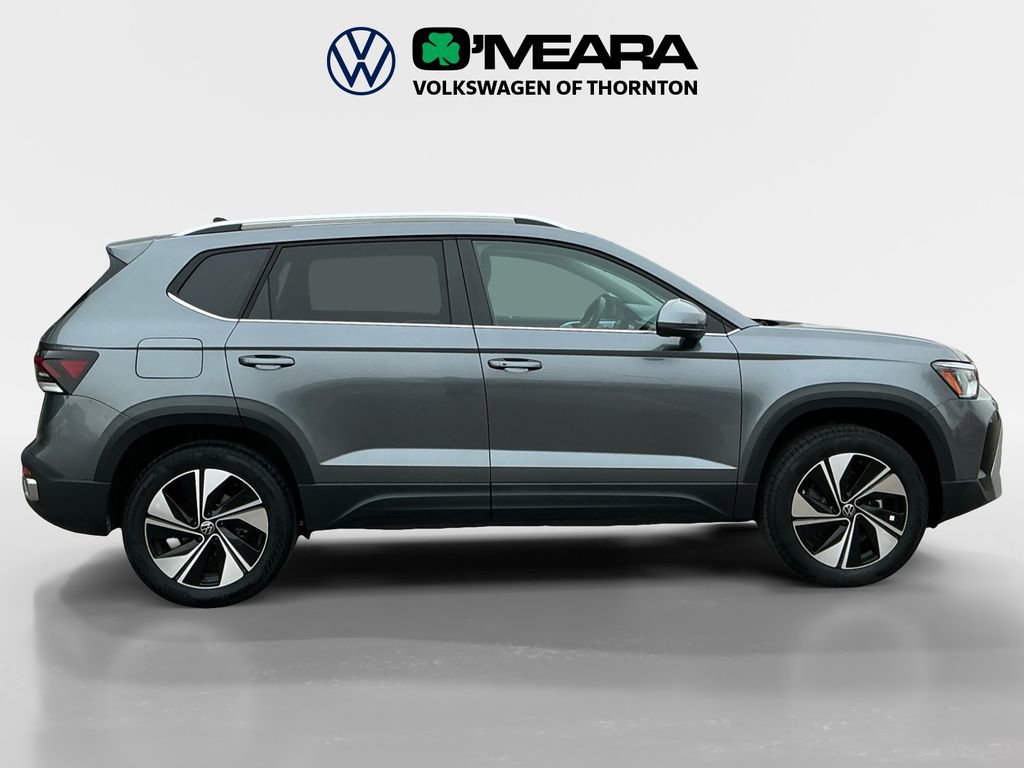 Used 2025 Volkswagen Taos SE image 6