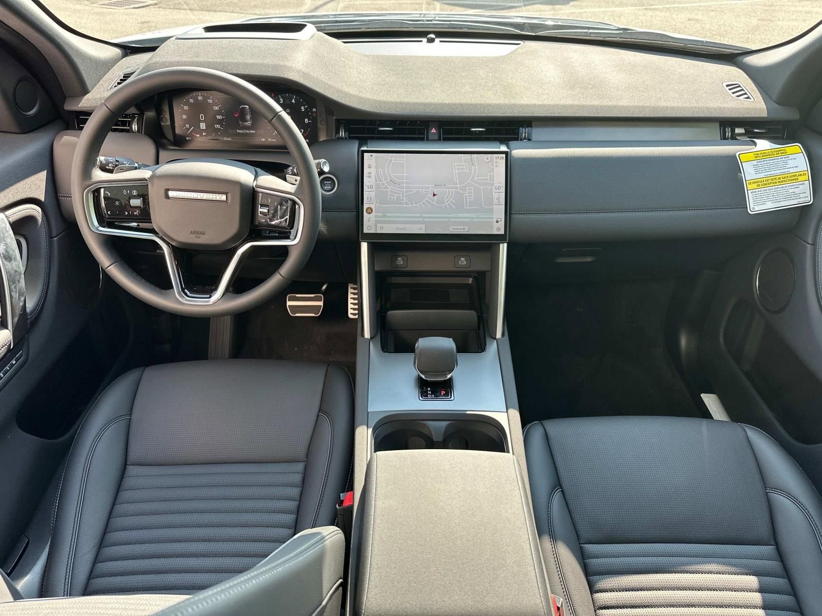 New 2025 Land Rover Discovery Sport Dynamic SE image 20
