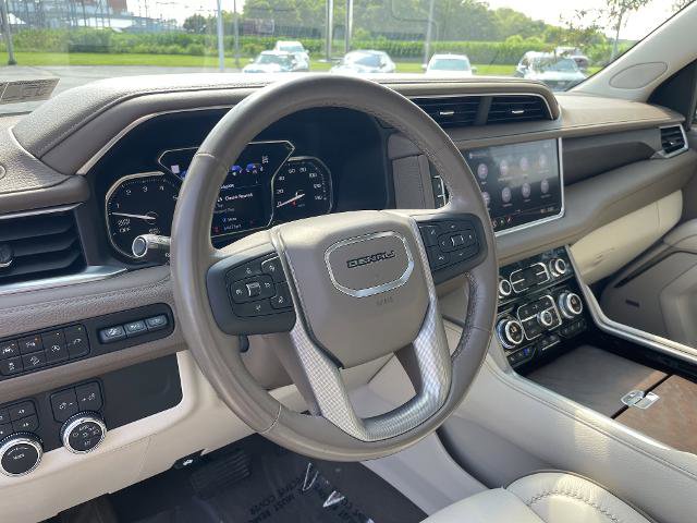 Used 2021 GMC Yukon Denali w/ Denali Premium Package image 20