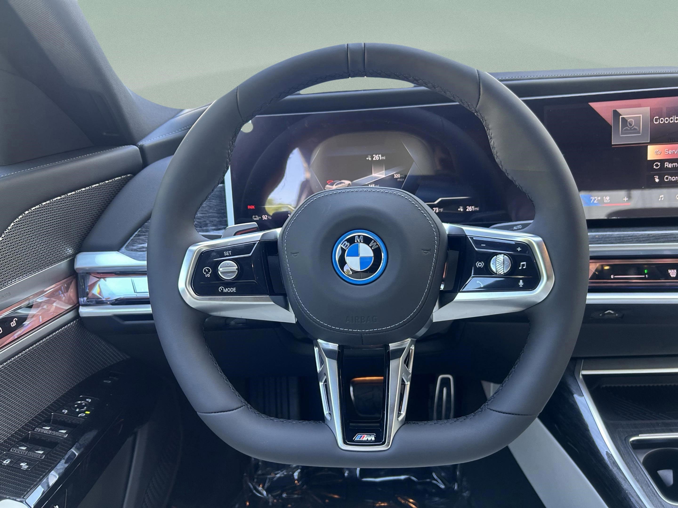 Used 2025 BMW i7 xDrive60 image 10