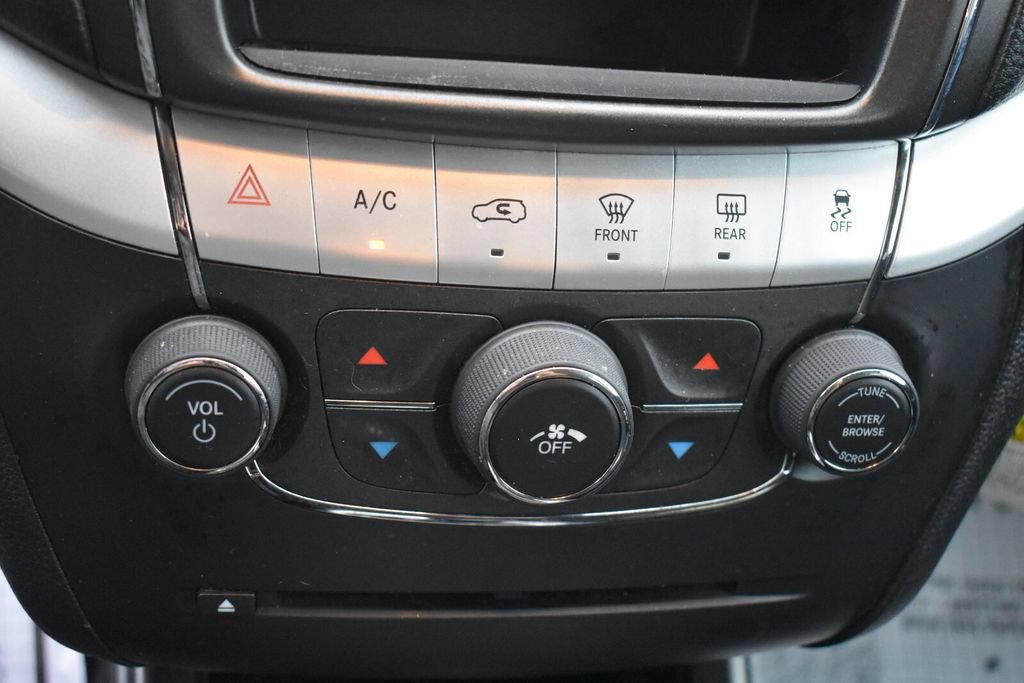 Used 2019 Jeep Cherokee Limited w/ Luxury Group AWD/4WD image 67