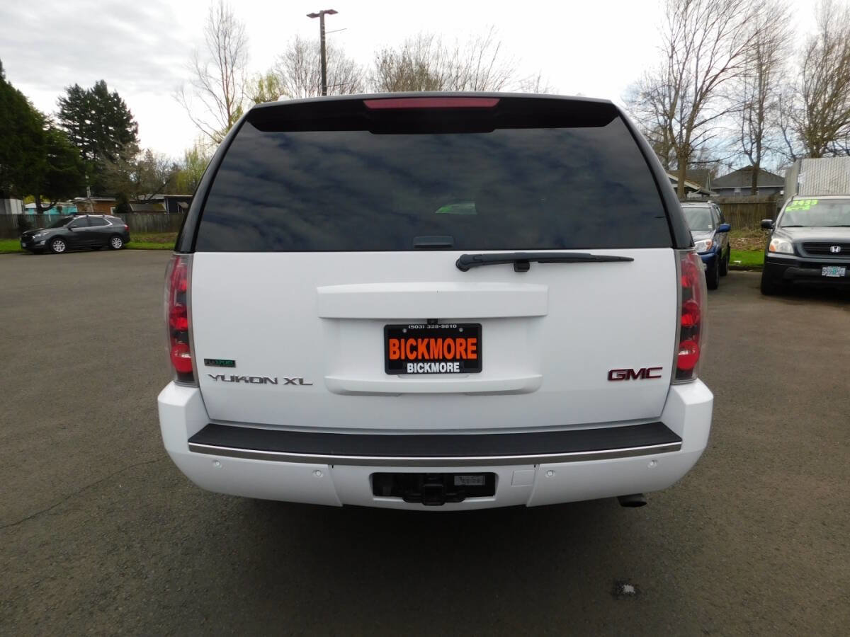Used 2011 GMC Yukon XL Denali image 22