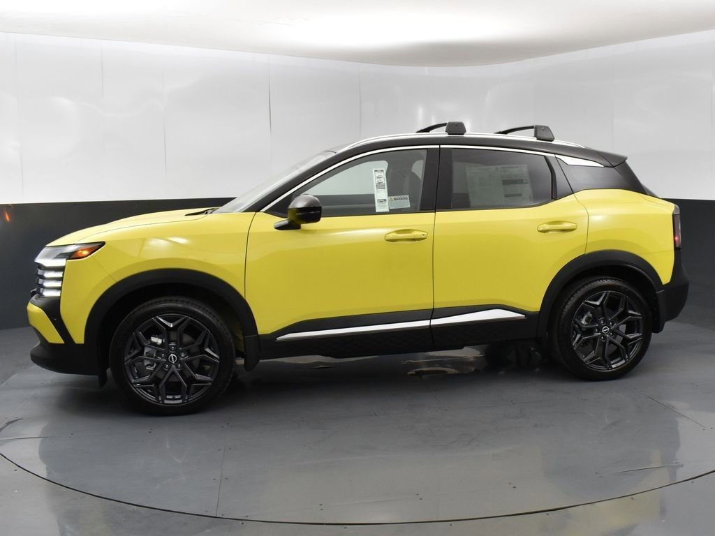 New 2025 Nissan Kicks SR image 4