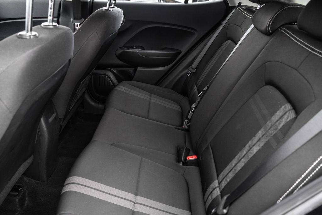 Used 2023 Hyundai Venue SEL w/ Cargo Package FWD image 29