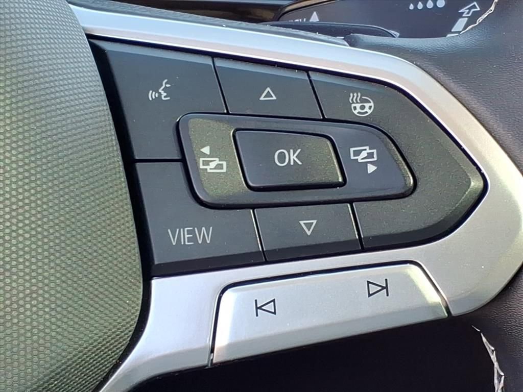 Certified 2025 Volkswagen Atlas SEL image 19