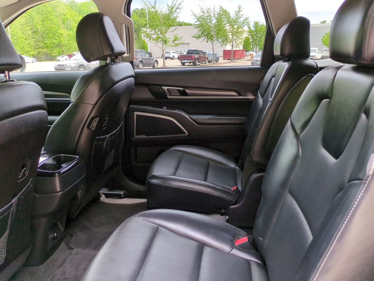 Used 2025 Kia Telluride S FWD image 14