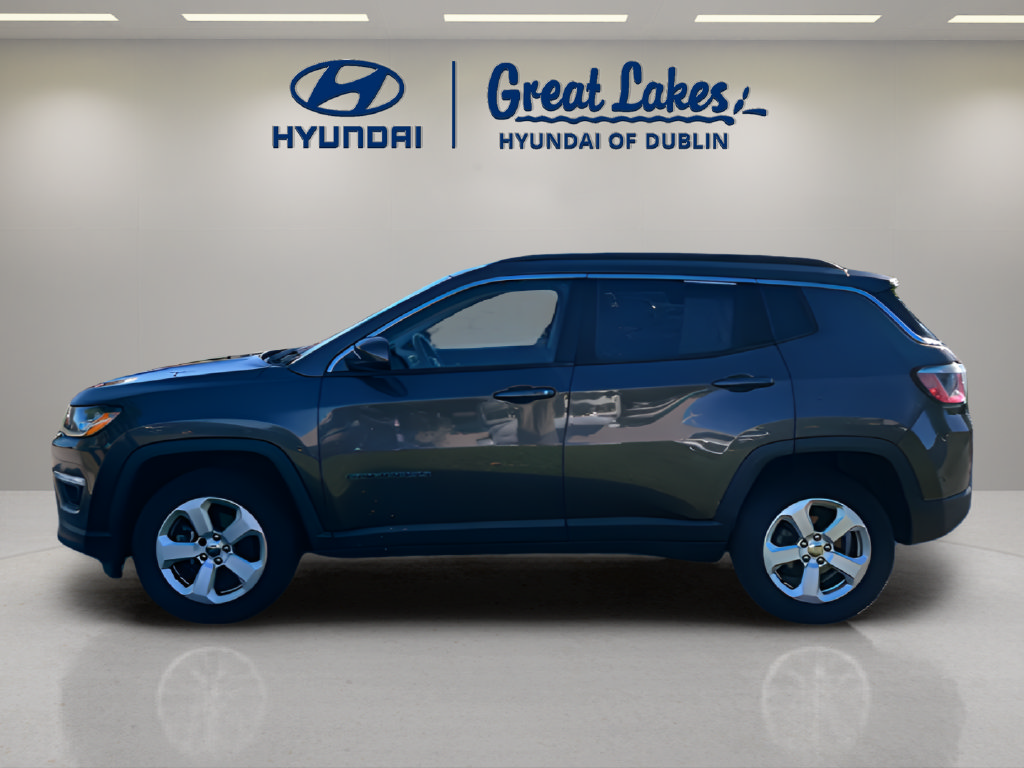 Used 2018 Jeep Compass Latitude w/ Safe & Security Group AWD/4WD image 2