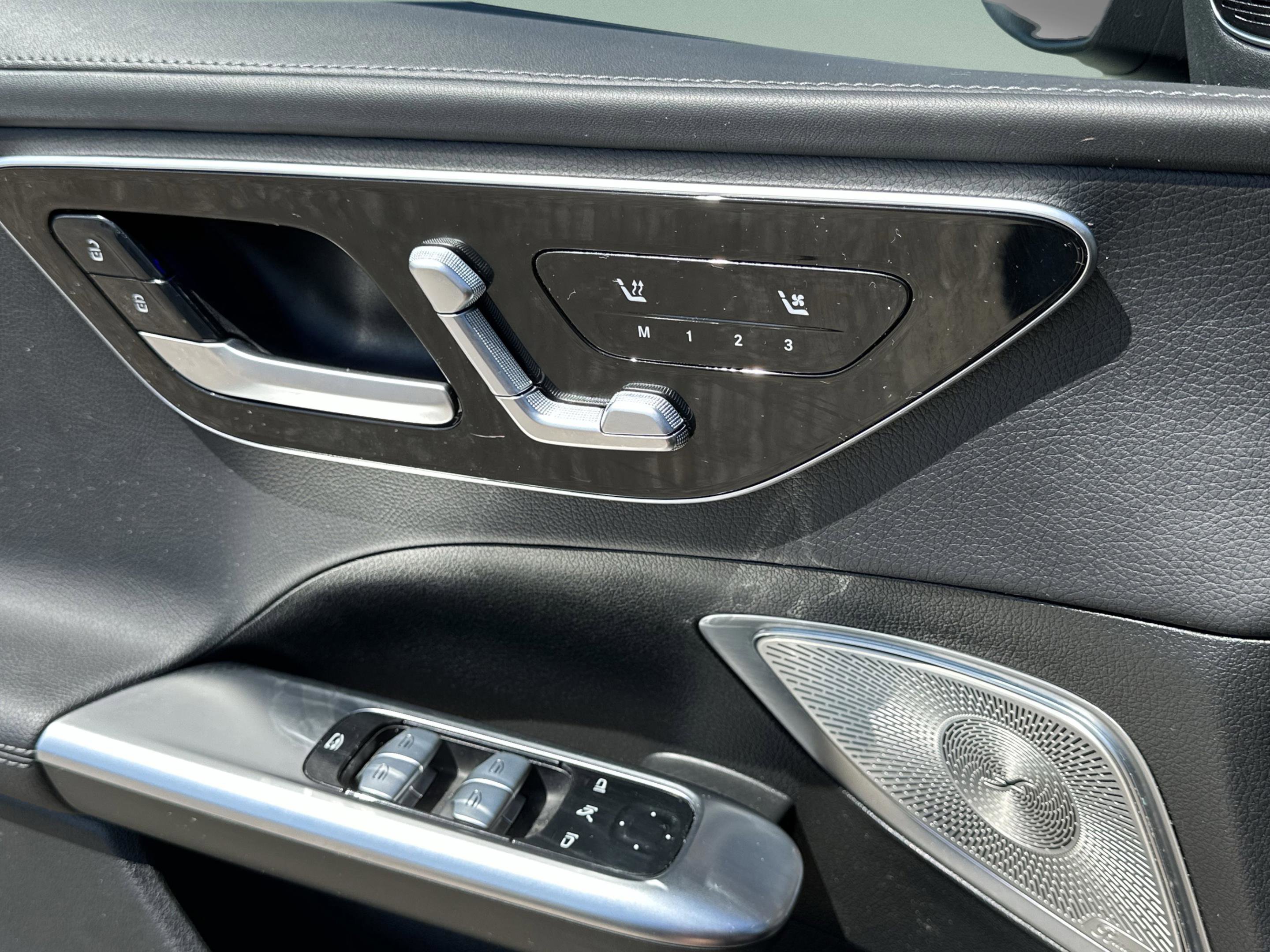 Used 2024 Mercedes-Benz C 300 4MATIC Sedan image 33