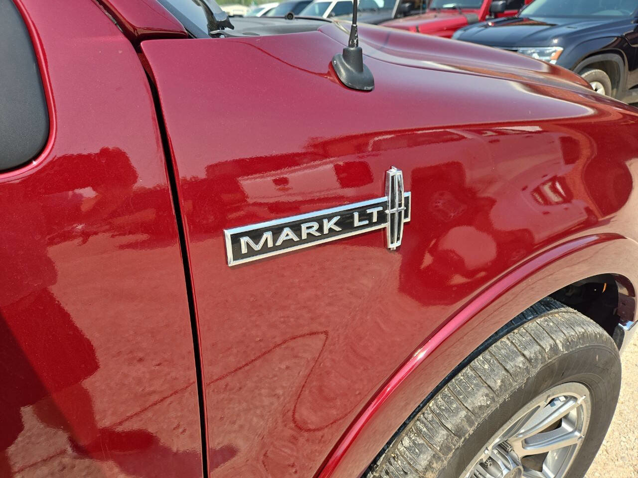 Used 2006 Lincoln Mark LT 2WD image 4